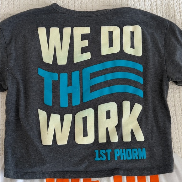 1st Phorm Graphic cropped tees (2) - Picture 4 of 5